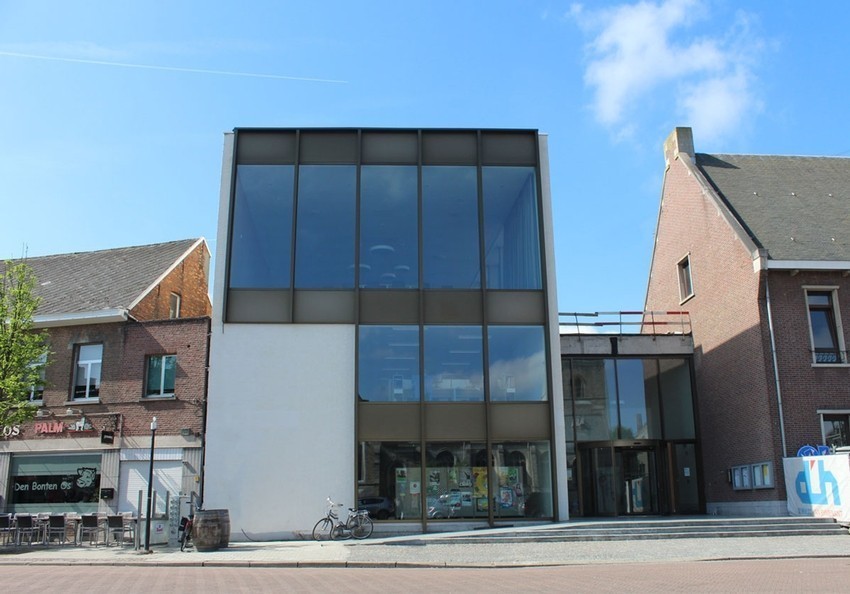 Nijlen - Centre administratif et bibliothèque