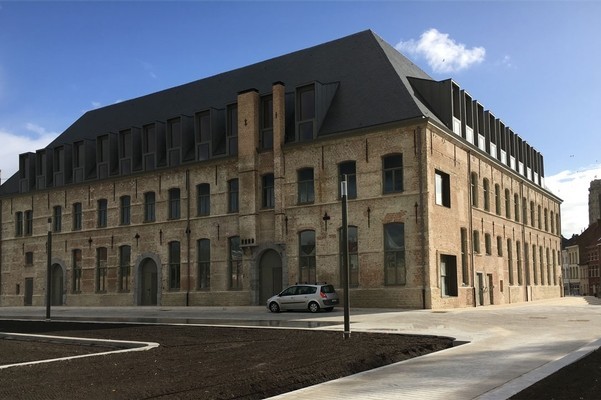 Mechelen - Stadsbibliotheek Predikherenklooster in dienst