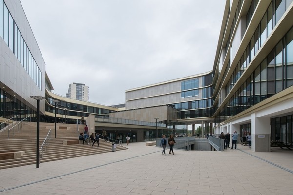 Antwerpen - Campus Zuid Karel de Grote Hogeschool in dienst